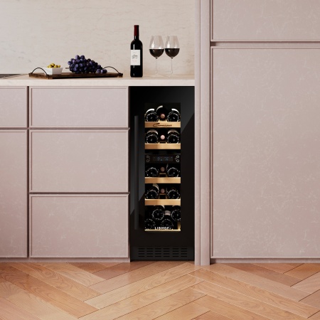 Винный шкаф Libhof Connoisseur CXD-16 Black встраиваемый под столешницу