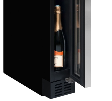 Монотемпературный винный шкаф Avintage AVU8TXA