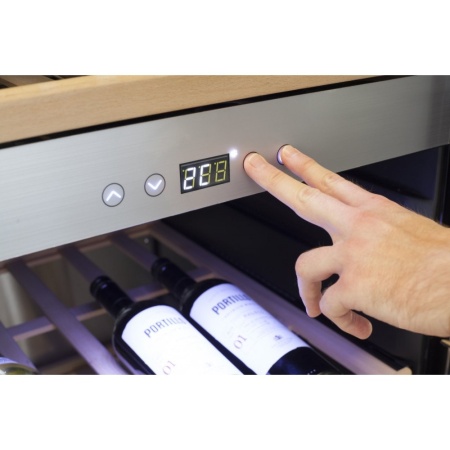 Винный шкаф CASO WineComfort 660 Smart